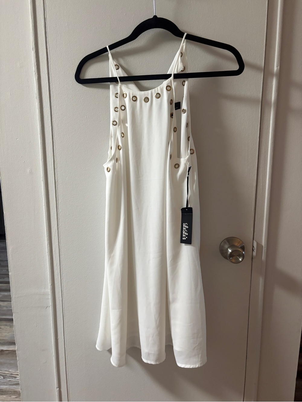 Stylish White Sleeveless Eyelet Detail Dress